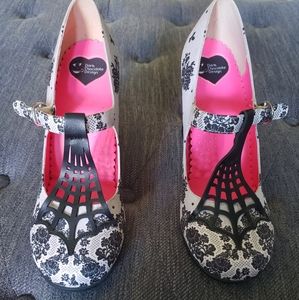 Hot Chocolate Design Chocolitas Mary Jane Pump Spider Web